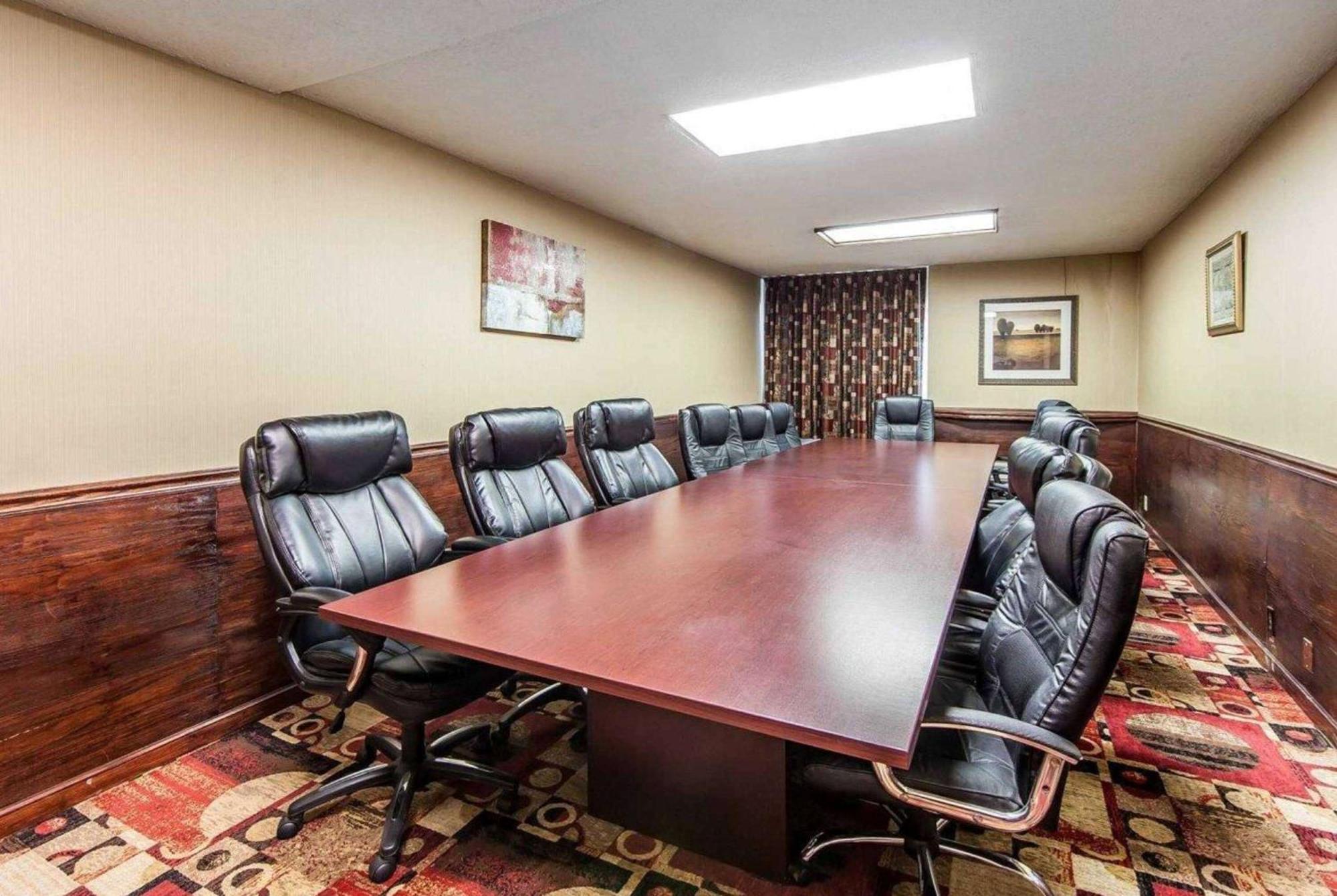 Hotel Wingate By Wyndham Conference Center Ohio Marietta